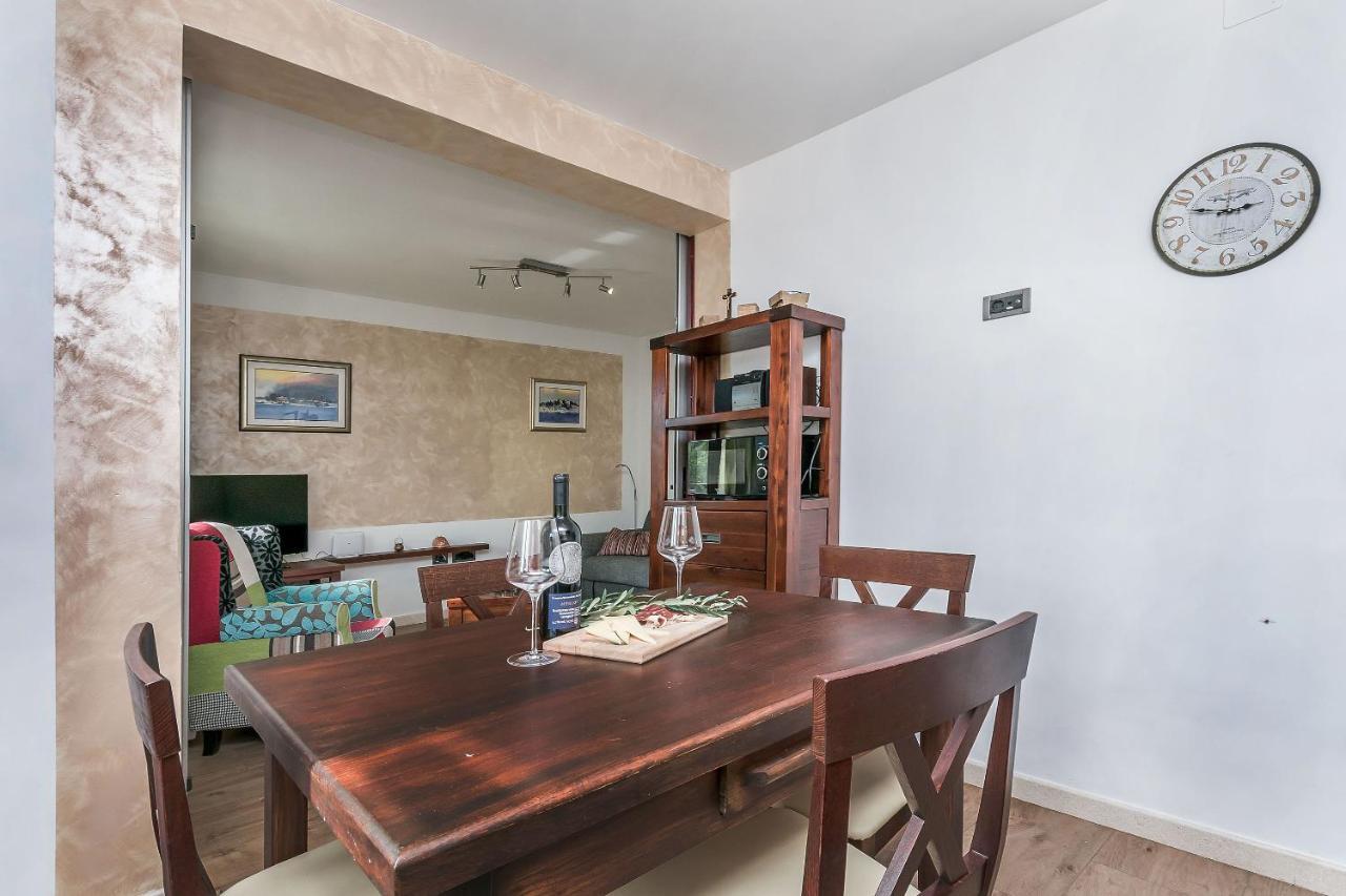 Villa Holiday Home Zvecanje Esterno foto