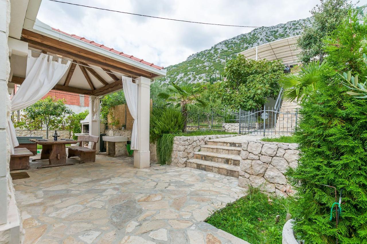 Villa Holiday Home Zvecanje Esterno foto